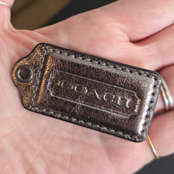 Coach Leather Luggage Tag Bag Charm Silver Metallic Accent Keychain - Picture 3 of 3